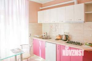 1-к квартира, посуточно, 40м2, 2/4 этаж