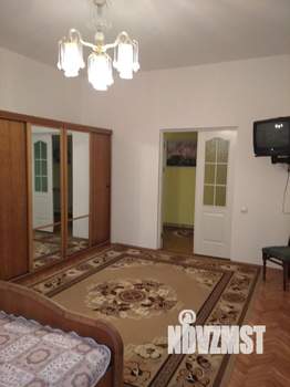 3-к квартира, посуточно, 150м2, 2/5 этаж