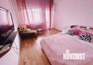 1-к квартира, посуточно, 32м2, 4/4 этаж