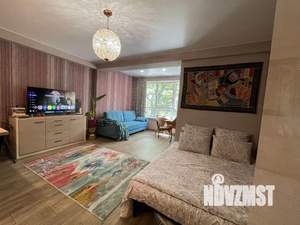 Студия квартира, посуточно, 40м2, 1/5 этаж