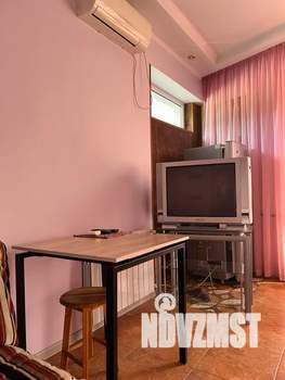 1-к квартира, посуточно, 25м2, 1/2 этаж