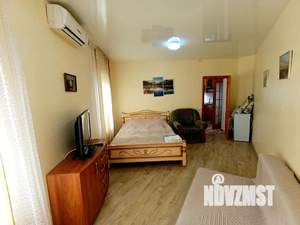 1-к квартира, посуточно, 30м2, 1/2 этаж