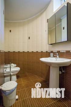1-к квартира, посуточно, 60м2, 2/4 этаж