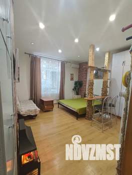 Студия квартира, посуточно, 32м2, 2/3 этаж
