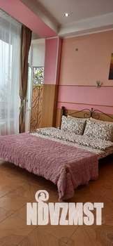 1-к квартира, посуточно, 39м2, 1/2 этаж