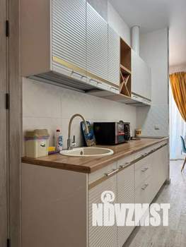 Студия квартира, посуточно, 38м2, 3/6 этаж