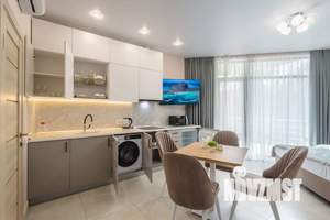 Студия квартира, посуточно, 35м2, 1/7 этаж