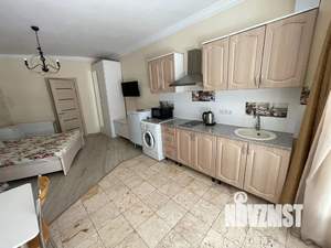 Студия квартира, посуточно, 30м2, 1/5 этаж