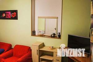 1-к квартира, посуточно, 45м2, 1/2 этаж