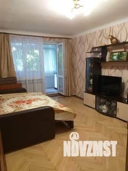 2-к квартира, посуточно, 40м2, 2/5 этаж