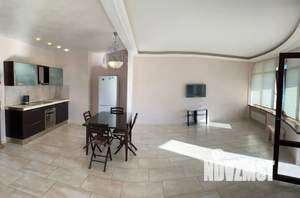 Студия квартира, посуточно, 80м2, 4/7 этаж