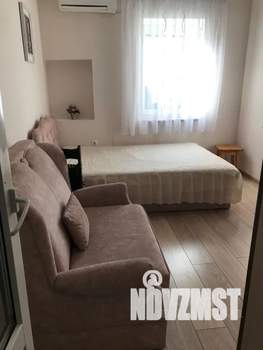 Студия квартира, посуточно, 17м2, 1/2 этаж