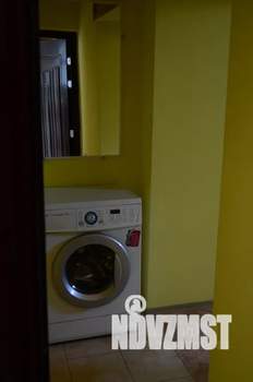1-к квартира, посуточно, 32м2, 1/2 этаж