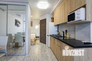 Студия квартира, посуточно, 40м2, 1/10 этаж