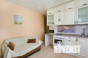 1-к квартира, посуточно, 38м2, 3/6 этаж