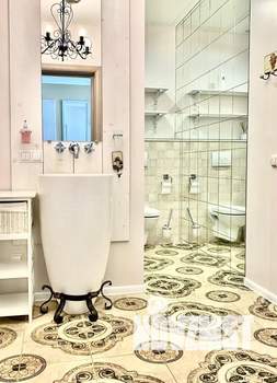 2-к квартира, посуточно, 70м2, 1/6 этаж