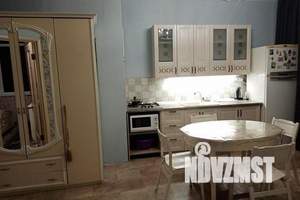 2-к квартира, посуточно, 46м2, 1/1 этаж