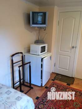 1-к квартира, посуточно, 18м2, 1/2 этаж