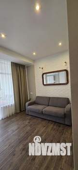 Студия квартира, посуточно, 35м2, 5/18 этаж