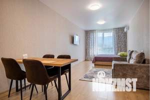 1-к квартира, посуточно, 40м2, 7/18 этаж