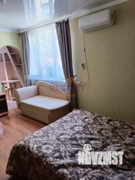Студия квартира, посуточно, 33м2, 3/3 этаж