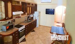 1-к квартира, посуточно, 40м2, 3/3 этаж