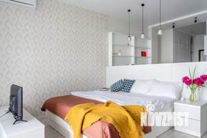 Студия квартира, посуточно, 42м2, 6/8 этаж