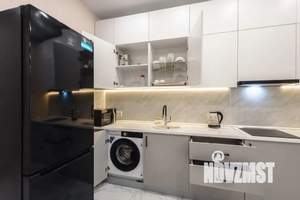 Студия квартира, посуточно, 35м2, 1/7 этаж