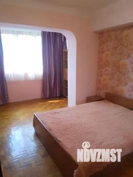 2-к квартира, посуточно, 72м2, 2/7 этаж