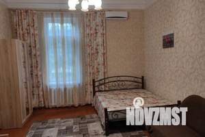 1-к квартира, посуточно, 33м2, 1/2 этаж