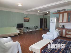 Студия квартира, посуточно, 50м2, 2/2 этаж