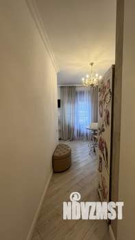 Студия квартира, посуточно, 35м2, 3/18 этаж