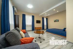 Студия квартира, посуточно, 55м2, 2/3 этаж