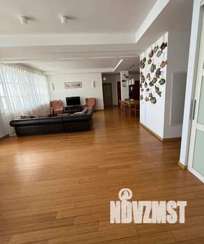 5-к квартира, посуточно, 250м2, 2/4 этаж