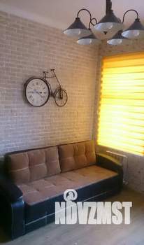 1-к квартира, посуточно, 32м2, 1/2 этаж