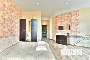 1-к квартира, посуточно, 60м2, 1/1 этаж