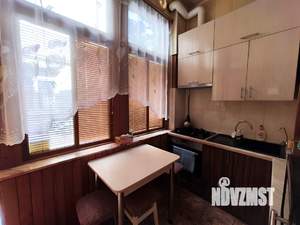 Студия квартира, посуточно, 30м2, 1/3 этаж