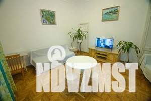 2-к квартира, посуточно, 45м2, 1/2 этаж