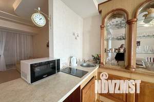 1-к квартира, посуточно, 62м2, 2/3 этаж