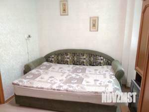 1-к квартира, посуточно, 28м2, 1/2 этаж
