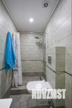 Студия квартира, посуточно, 40м2, 1/10 этаж