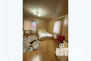 1-к квартира, посуточно, 37м2, 3/3 этаж