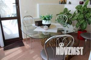 1-к квартира, посуточно, 80м2, 1/4 этаж