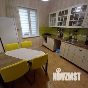 2-к квартира, посуточно, 63м2, 1/2 этаж