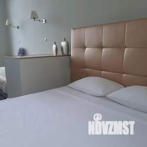 1-к квартира, посуточно, 65м2, 1/1 этаж