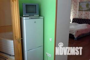 1-к квартира, посуточно, 44м2, 3/3 этаж