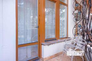 Студия квартира, посуточно, 27м2, 1/20 этаж