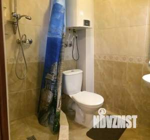 Студия квартира, посуточно, 30м2, 1/3 этаж