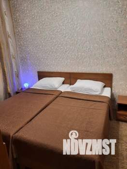 3-к квартира, посуточно, 44м2, 1/2 этаж