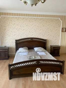 1-к квартира, посуточно, 60м2, 4/6 этаж